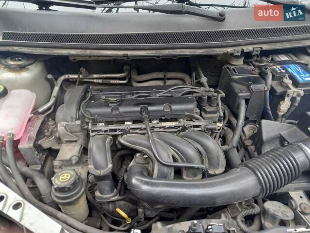 Сірий Форд Фокус, об'ємом двигуна 1.6 л та пробігом 193 тис. км за 4200 $, фото 1 на Automoto.ua