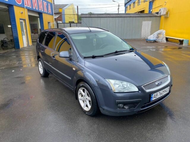 Серый Форд Фокус, объемом двигателя 1.6 л и пробегом 339 тыс. км за 4500 $, фото 1 на Automoto.ua