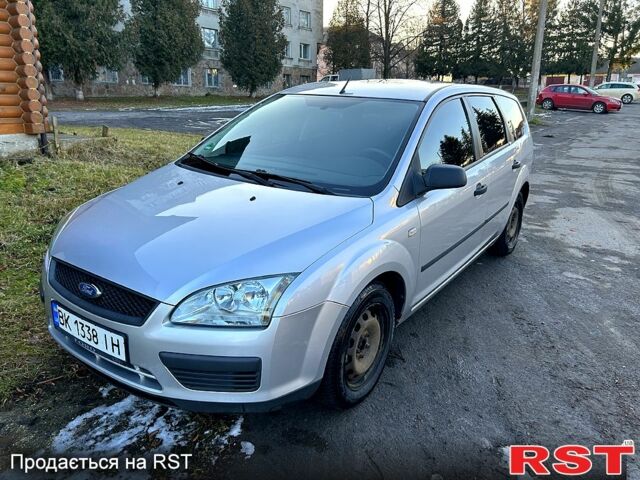 Серый Форд Фокус, объемом двигателя 1.6 л и пробегом 277 тыс. км за 4700 $, фото 1 на Automoto.ua