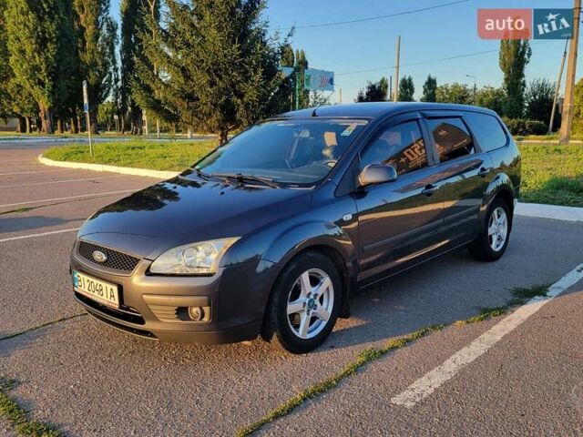 Сірий Форд Фокус, об'ємом двигуна 1.6 л та пробігом 319 тис. км за 5600 $, фото 1 на Automoto.ua