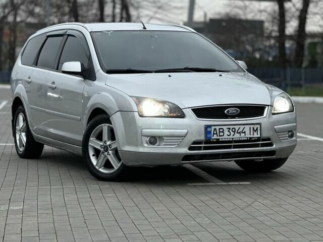Серый Форд Фокус, объемом двигателя 1.6 л и пробегом 290 тыс. км за 3199 $, фото 1 на Automoto.ua