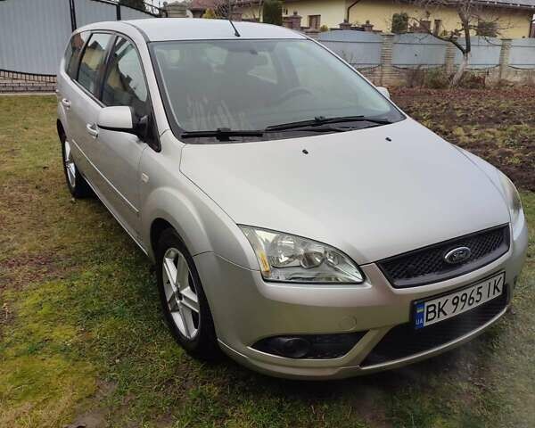 Серый Форд Фокус, объемом двигателя 1.8 л и пробегом 230 тыс. км за 4900 $, фото 1 на Automoto.ua