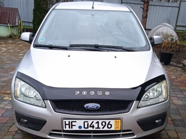 Серый Форд Фокус, объемом двигателя 1.6 л и пробегом 212 тыс. км за 4800 $, фото 1 на Automoto.ua
