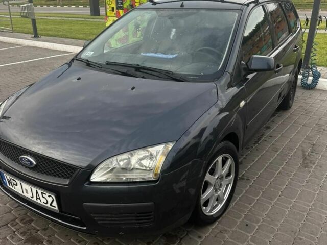 Серый Форд Фокус, объемом двигателя 2 л и пробегом 300 тыс. км за 1600 $, фото 1 на Automoto.ua