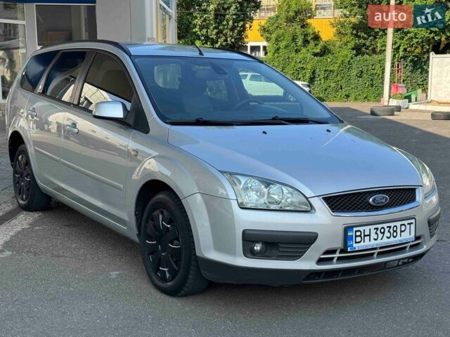 Сірий Форд Фокус, об'ємом двигуна 1.6 л та пробігом 289 тис. км за 3700 $, фото 1 на Automoto.ua
