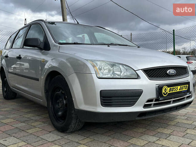 Серый Форд Фокус, объемом двигателя 1.56 л и пробегом 287 тыс. км за 4500 $, фото 1 на Automoto.ua