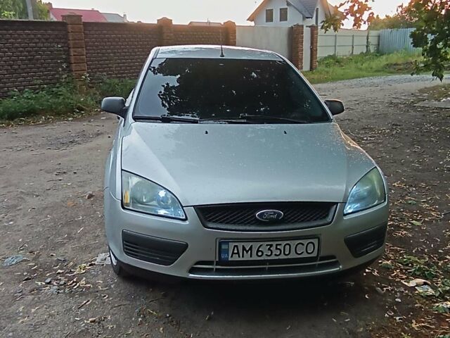 Сірий Форд Фокус, об'ємом двигуна 1.6 л та пробігом 307 тис. км за 4800 $, фото 1 на Automoto.ua