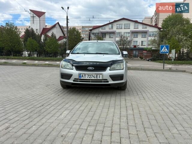 Серый Форд Фокус, объемом двигателя 1.8 л и пробегом 313 тыс. км за 4200 $, фото 1 на Automoto.ua