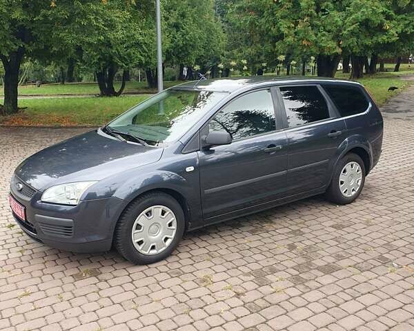 Сірий Форд Фокус, об'ємом двигуна 1.6 л та пробігом 229 тис. км за 4999 $, фото 1 на Automoto.ua