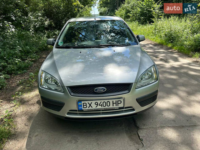 Серый Форд Фокус, объемом двигателя 1.39 л и пробегом 265 тыс. км за 4300 $, фото 1 на Automoto.ua