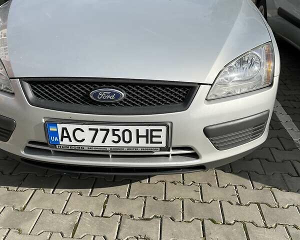 Сірий Форд Фокус, об'ємом двигуна 1.56 л та пробігом 226 тис. км за 5100 $, фото 1 на Automoto.ua