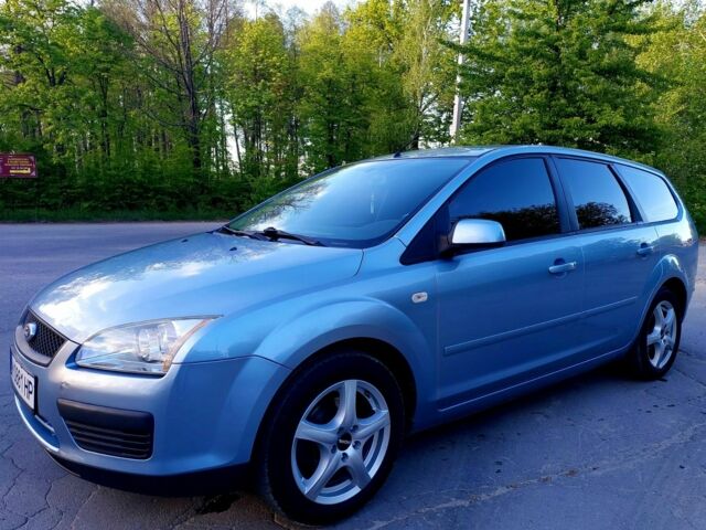 Сірий Форд Фокус, об'ємом двигуна 1.6 л та пробігом 190 тис. км за 4800 $, фото 1 на Automoto.ua