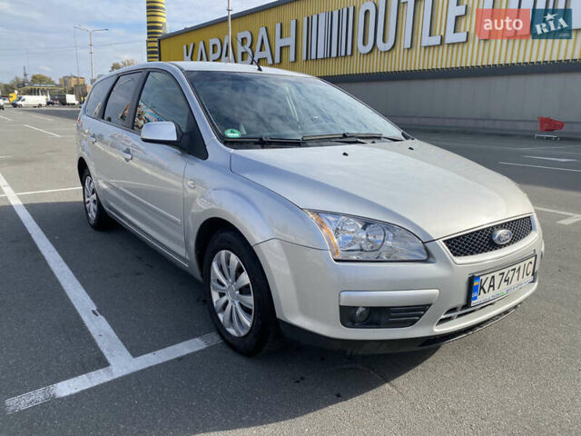 Серый Форд Фокус, объемом двигателя 1.6 л и пробегом 224 тыс. км за 4950 $, фото 1 на Automoto.ua