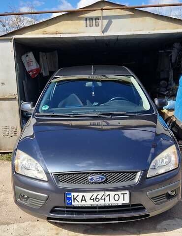 Серый Форд Фокус, объемом двигателя 1.6 л и пробегом 225 тыс. км за 5099 $, фото 1 на Automoto.ua