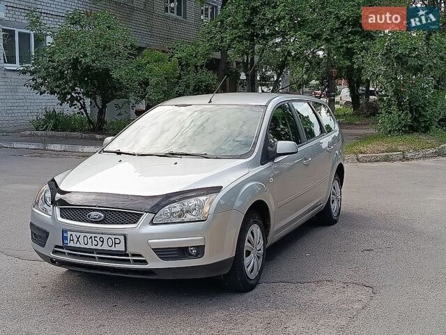 Сірий Форд Фокус, об'ємом двигуна 1.6 л та пробігом 260 тис. км за 3950 $, фото 1 на Automoto.ua