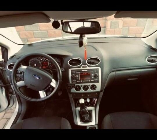 Серый Форд Фокус, объемом двигателя 0 л и пробегом 300 тыс. км за 4000 $, фото 1 на Automoto.ua