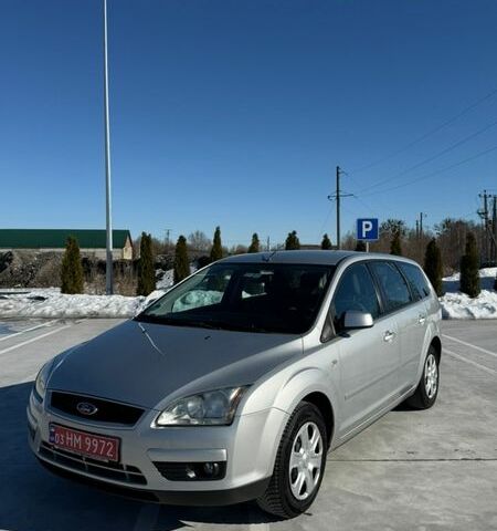 Серый Форд Фокус, объемом двигателя 1.6 л и пробегом 240 тыс. км за 4600 $, фото 1 на Automoto.ua