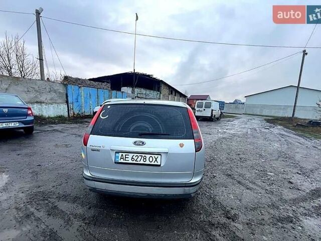 Серый Форд Фокус, объемом двигателя 1.6 л и пробегом 247 тыс. км за 5000 $, фото 1 на Automoto.ua