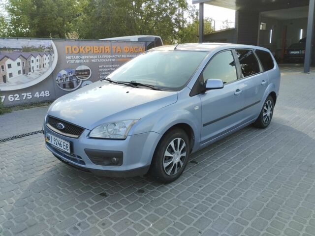 Серый Форд Фокус, объемом двигателя 1.6 л и пробегом 224 тыс. км за 4577 $, фото 1 на Automoto.ua