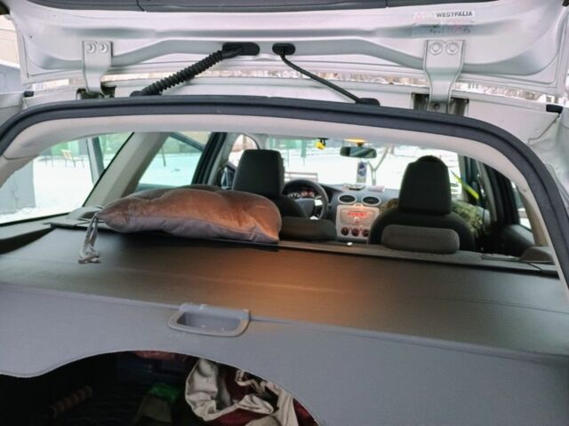 Серый Форд Фокус, объемом двигателя 1.6 л и пробегом 255 тыс. км за 4800 $, фото 1 на Automoto.ua