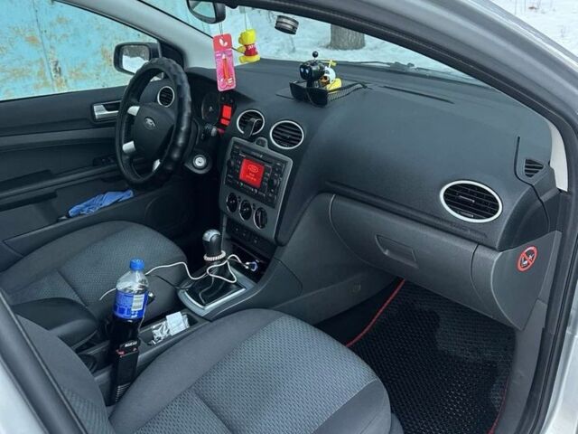 Сірий Форд Фокус, об'ємом двигуна 1.6 л та пробігом 3 тис. км за 3600 $, фото 1 на Automoto.ua