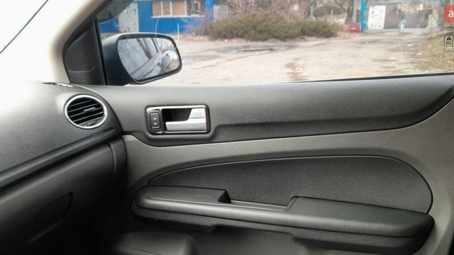 Сірий Форд Фокус, об'ємом двигуна 1.6 л та пробігом 195 тис. км за 7166 $, фото 1 на Automoto.ua