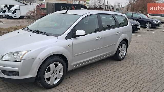 Сірий Форд Фокус, об'ємом двигуна 1.6 л та пробігом 219 тис. км за 4700 $, фото 1 на Automoto.ua