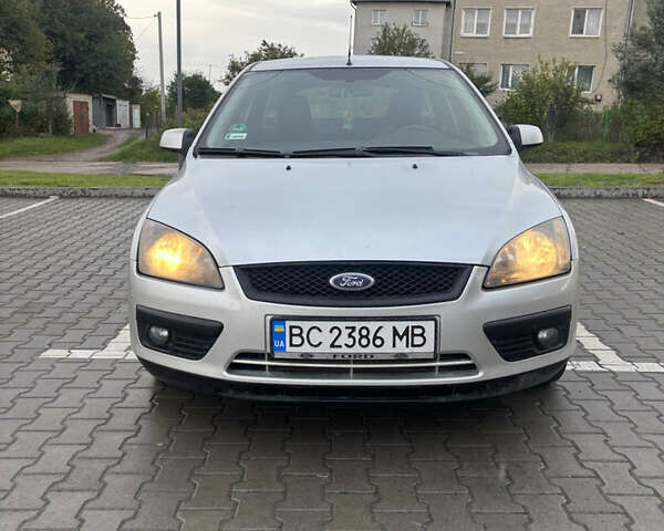 Сірий Форд Фокус, об'ємом двигуна 1.56 л та пробігом 322 тис. км за 4000 $, фото 1 на Automoto.ua