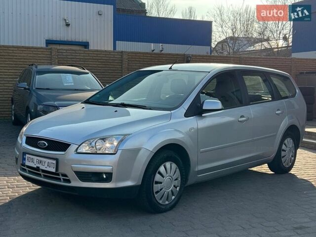 Серый Форд Фокус, объемом двигателя 1.6 л и пробегом 235 тыс. км за 5499 $, фото 1 на Automoto.ua