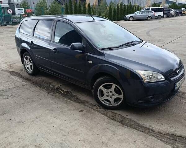 Сірий Форд Фокус, об'ємом двигуна 1.6 л та пробігом 206 тис. км за 5000 $, фото 1 на Automoto.ua