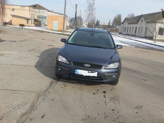 Серый Форд Фокус, объемом двигателя 0 л и пробегом 270 тыс. км за 5100 $, фото 1 на Automoto.ua