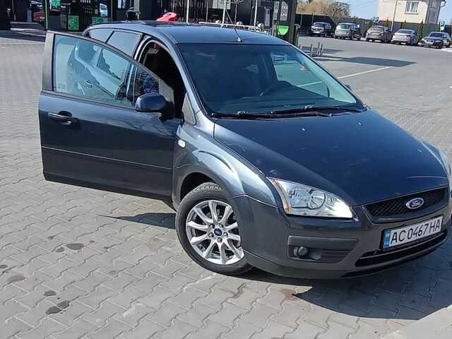 Сірий Форд Фокус, об'ємом двигуна 1.6 л та пробігом 294 тис. км за 3700 $, фото 1 на Automoto.ua
