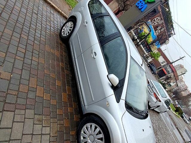 Серый Форд Фокус, объемом двигателя 1.8 л и пробегом 40000 тыс. км за 4200 $, фото 1 на Automoto.ua