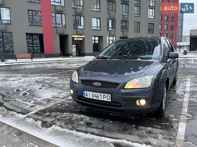 Серый Форд Фокус, объемом двигателя 1.56 л и пробегом 227 тыс. км за 5600 $, фото 1 на Automoto.ua
