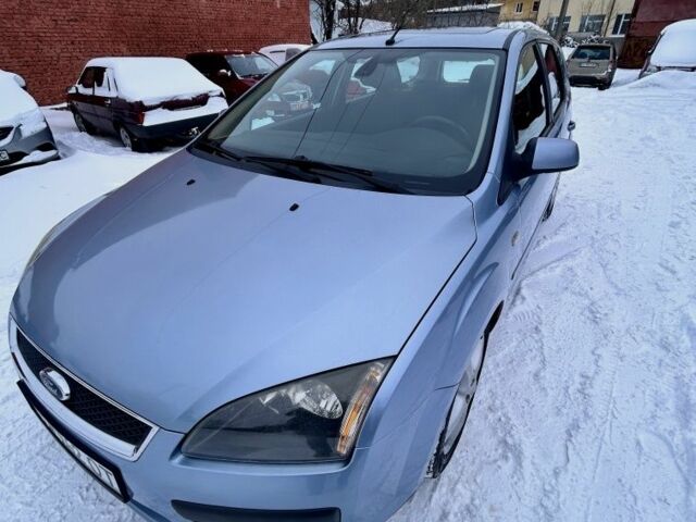 Серый Форд Фокус, объемом двигателя 1.6 л и пробегом 250 тыс. км за 5100 $, фото 1 на Automoto.ua