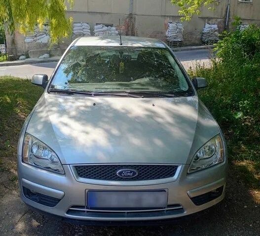 Сірий Форд Фокус, об'ємом двигуна 1.6 л та пробігом 211 тис. км за 4385 $, фото 1 на Automoto.ua