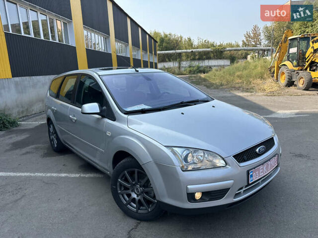 Серый Форд Фокус, объемом двигателя 1.8 л и пробегом 182 тыс. км за 5700 $, фото 1 на Automoto.ua