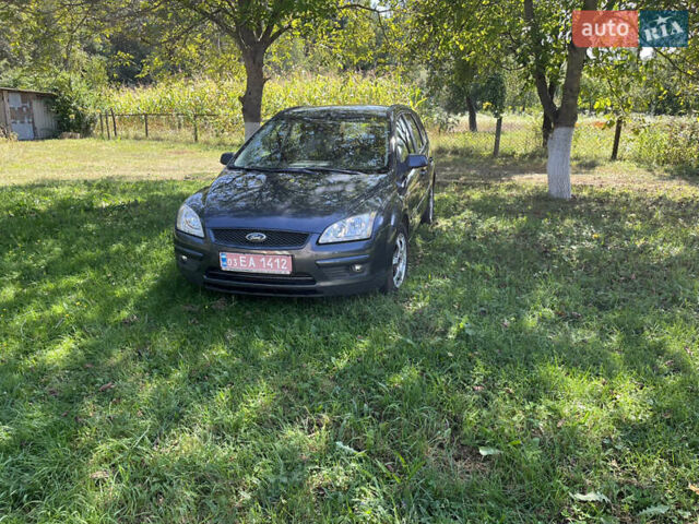 Сірий Форд Фокус, об'ємом двигуна 1.6 л та пробігом 203 тис. км за 4500 $, фото 1 на Automoto.ua