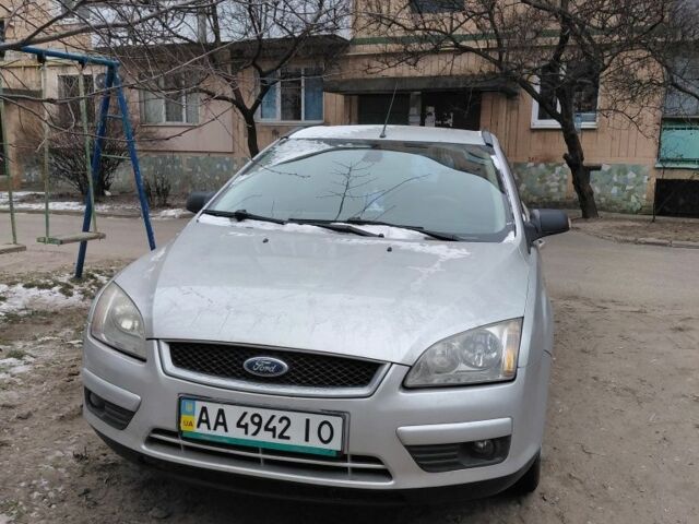 Сірий Форд Фокус, об'ємом двигуна 1.6 л та пробігом 290 тис. км за 3700 $, фото 1 на Automoto.ua