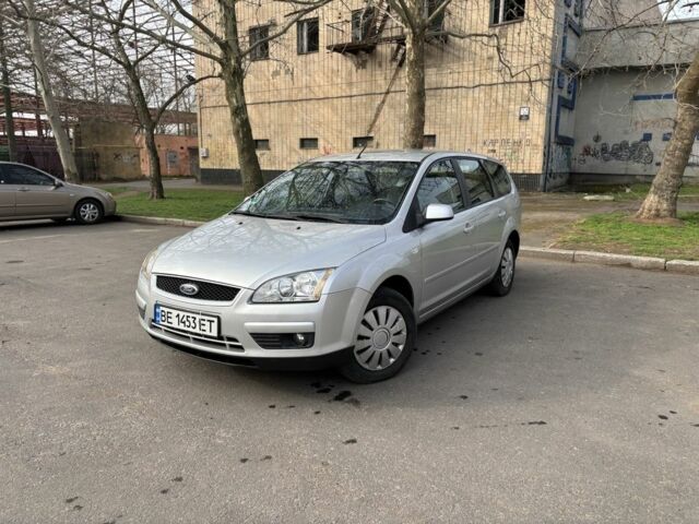 Серый Форд Фокус, объемом двигателя 1.6 л и пробегом 235 тыс. км за 5499 $, фото 1 на Automoto.ua