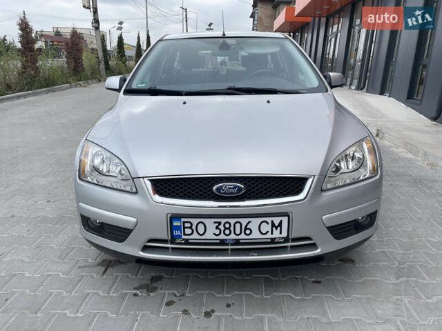 Сірий Форд Фокус, об'ємом двигуна 1.6 л та пробігом 186 тис. км за 4750 $, фото 1 на Automoto.ua