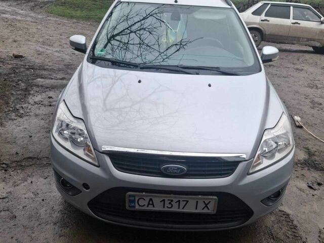 Серый Форд Фокус, объемом двигателя 1.6 л и пробегом 2 тыс. км за 5300 $, фото 1 на Automoto.ua