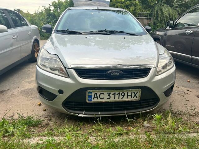 Сірий Форд Фокус, об'ємом двигуна 1.6 л та пробігом 321 тис. км за 4606 $, фото 1 на Automoto.ua