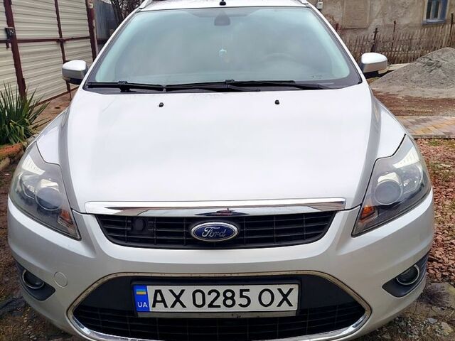 Серый Форд Фокус, объемом двигателя 1.8 л и пробегом 194 тыс. км за 6700 $, фото 1 на Automoto.ua