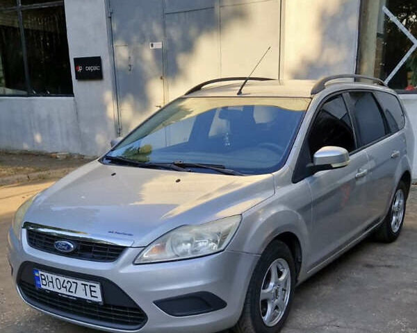 Серый Форд Фокус, объемом двигателя 1.6 л и пробегом 224 тыс. км за 5000 $, фото 1 на Automoto.ua