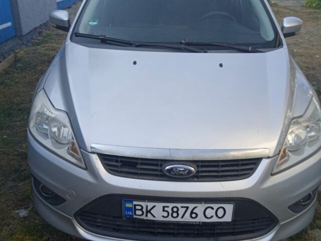 Серый Форд Фокус, объемом двигателя 1.6 л и пробегом 256 тыс. км за 4750 $, фото 1 на Automoto.ua