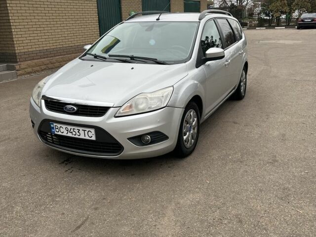 Серый Форд Фокус, объемом двигателя 1.6 л и пробегом 300 тыс. км за 4000 $, фото 1 на Automoto.ua