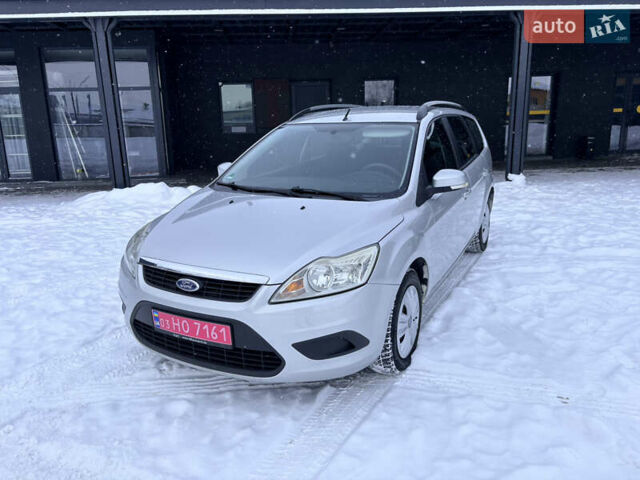 Серый Форд Фокус, объемом двигателя 1.6 л и пробегом 193 тыс. км за 4950 $, фото 1 на Automoto.ua