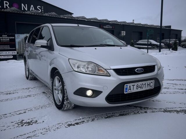 Серый Форд Фокус, объемом двигателя 1.6 л и пробегом 284 тыс. км за 5000 $, фото 1 на Automoto.ua