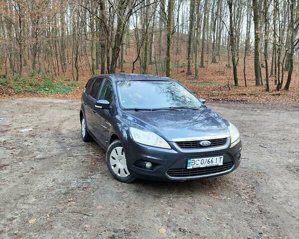 Серый Форд Фокус, объемом двигателя 1.8 л и пробегом 230 тыс. км за 5500 $, фото 1 на Automoto.ua